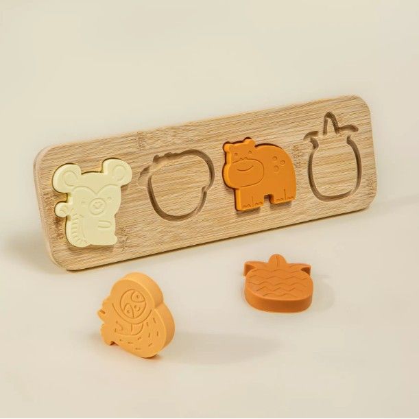 Silicone Puzzle on Wooden Plate - Jungle