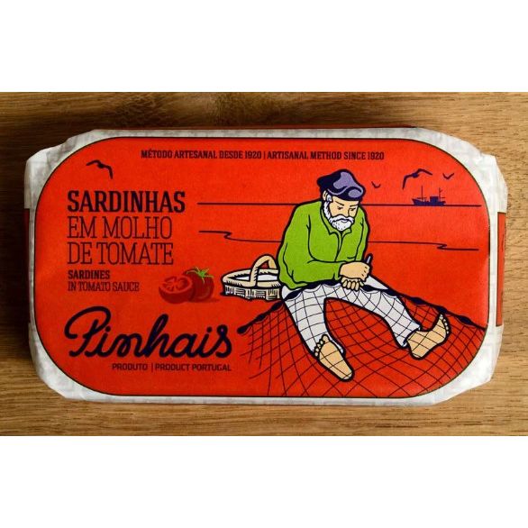 Pinhais Sardines in Tomato Sauce