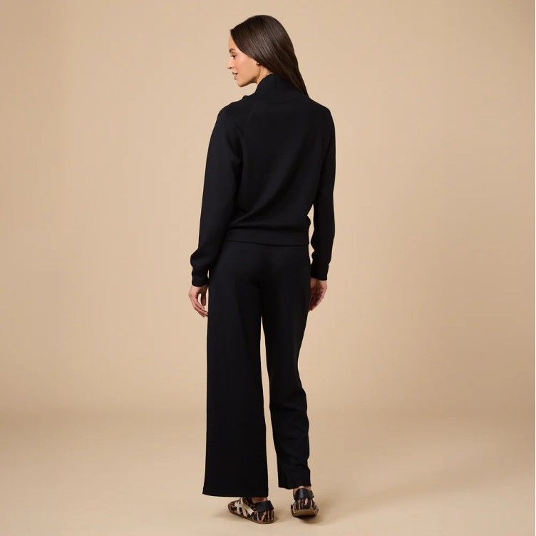 DreamTech Mock Neck with Pleated Pant