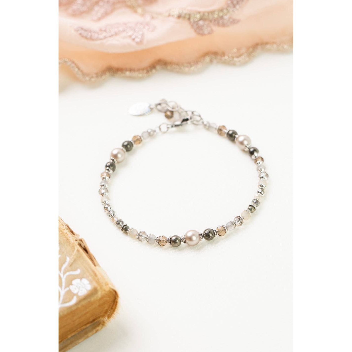 Windsor Castle 7.5-8.5" Pyrite, Crystal, Pearl Simple Bracelet