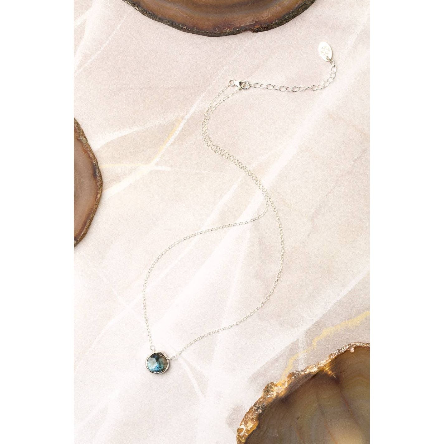 Favorites 16-18" Silver Labradorite Simple Necklace